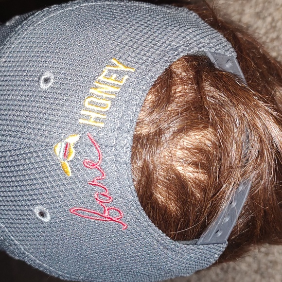 New Era 9Fifty Bare Honey Embroidered Snapback Hat Youth Gray - Picture 5 of 10